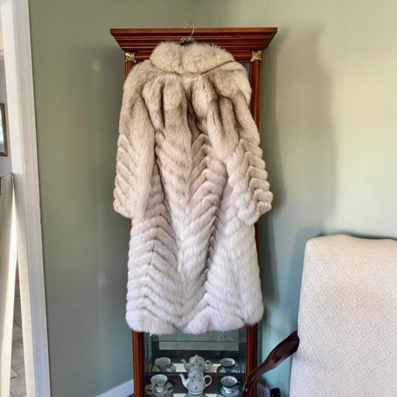 100% Real Chevron Vintage Fox Fur Coat - Full Length - Picture 6 of 11